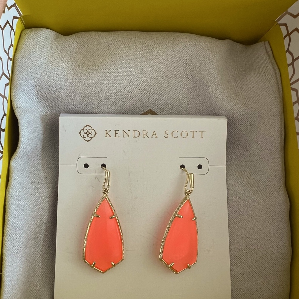 Kendra Scott earrings